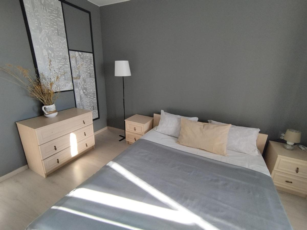 Sky The Apartment Centre ตีรัสปอล ภายนอก รูปภาพ