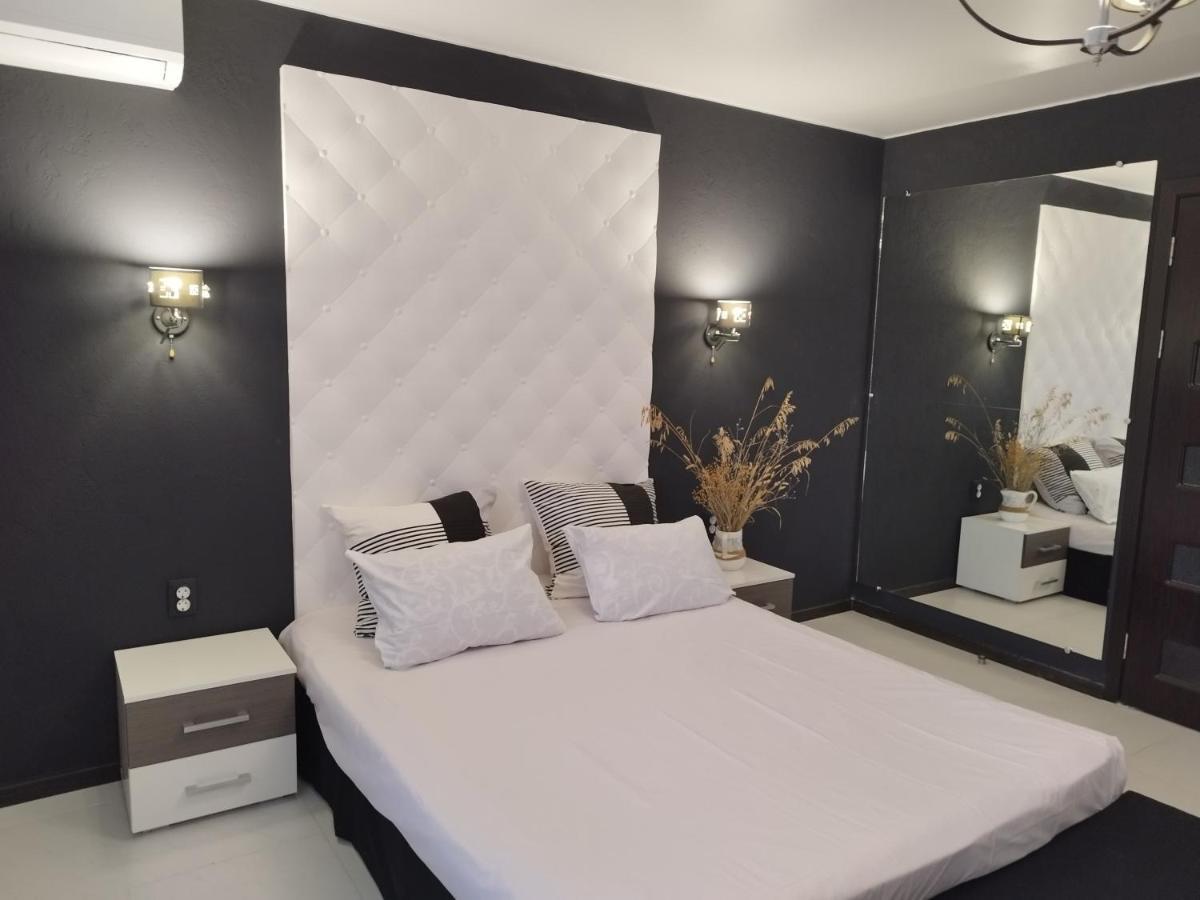 Sky The Apartment Centre ตีรัสปอล ภายนอก รูปภาพ